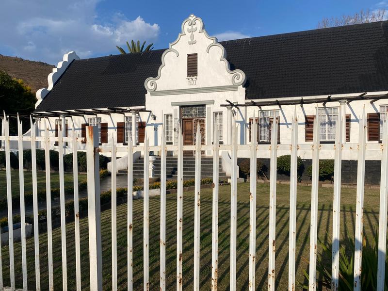 7 Bedroom Property for Sale in Queenstown Eastern Cape